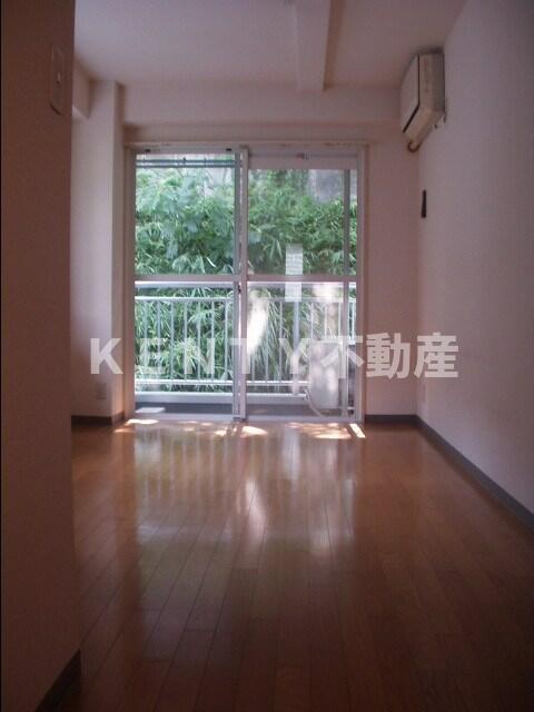 その他部屋・スペース　落ち着いて過ごせるお部屋なので、寝室にいかがでしょうか