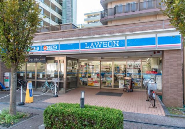 コンビニ　ローソン篠崎町七丁目店（コンビニ）まで588m