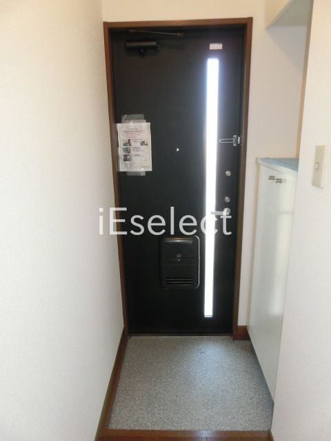 玄関　靴箱ございます。