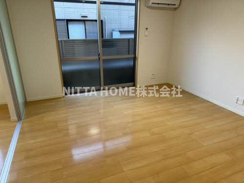 居室・リビング　１１帖のリビングルームです★南向きのテラス付き◎