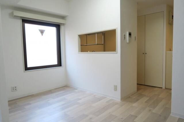 居室・リビング　別号室参考画像