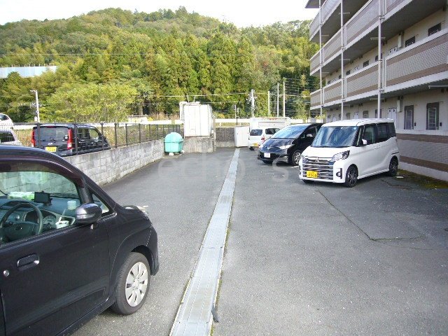 駐車場　カースペースがあります