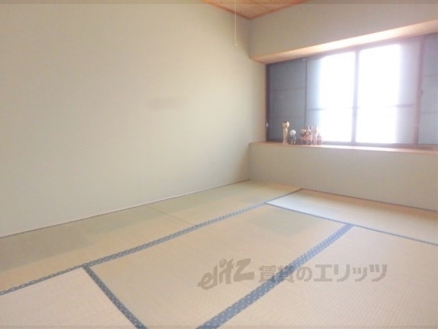 居室・リビング　北側６帖