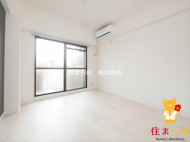 居室・リビング　「“合う暮らし”を、LINEで一緒に描こう。」