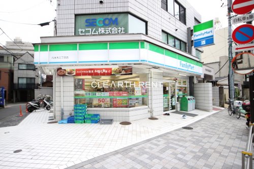 コンビニ　ファミリーマート 六本木三丁目店（コンビニ）まで452m