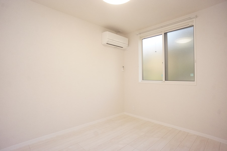 その他部屋・スペース　洋室５帖のクローゼット・エアコンあります！