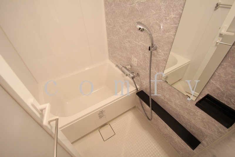 バス・シャワールーム　追炊き・浴室乾燥機付きバス