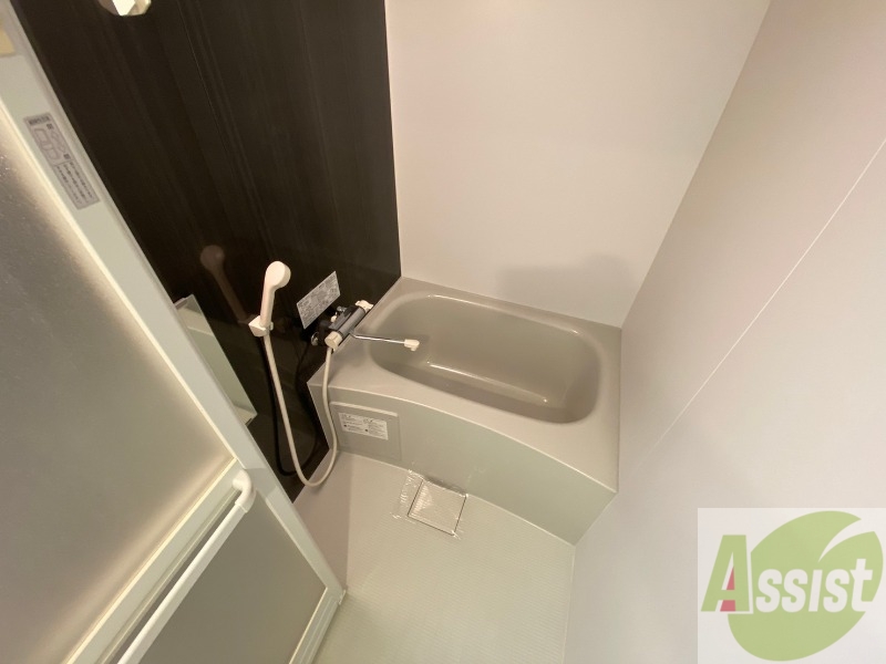 バス・シャワールーム　お風呂になります。一日の疲れを癒してくださいね。