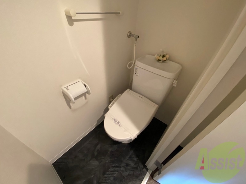 トイレ　トイレです。ウォシュレット付を探している方、おすすめです。