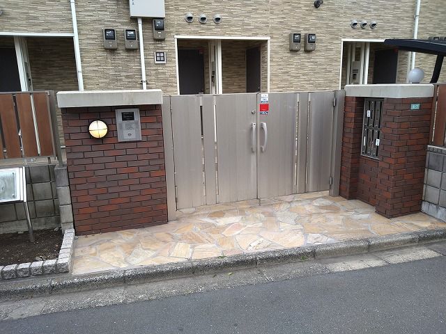 その他　オートロックゲート設置