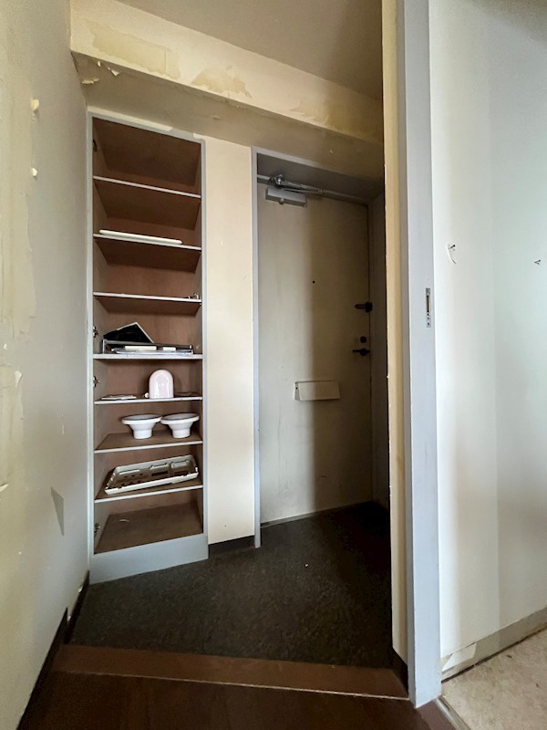 玄関　※参考写真