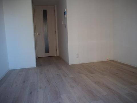 居室・リビング　室内