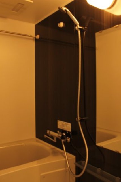 バス・シャワールーム　洗い場の広いタイプ