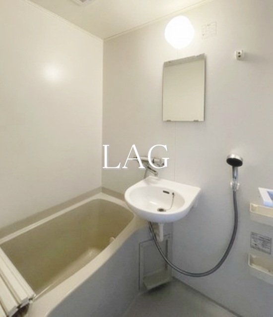 バス・シャワールーム　お風呂です。