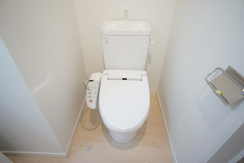 トイレ　別号室