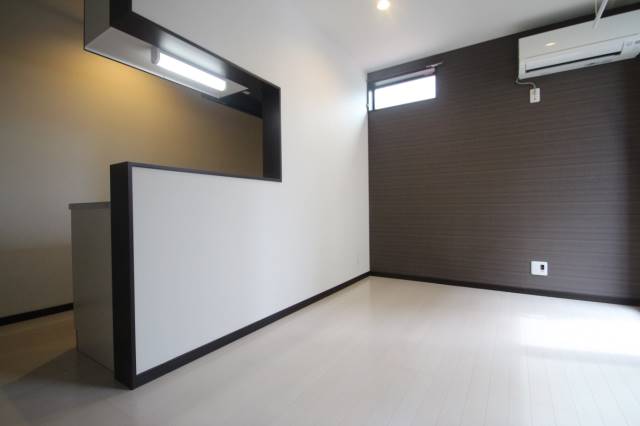 居室・リビング　※１０２号室の写真を流用しています。