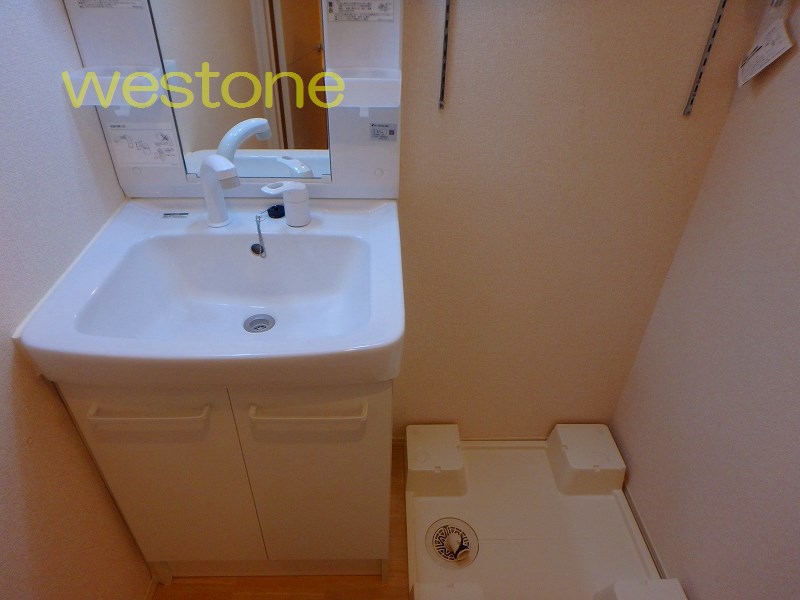 洗面設備　シャンプードレッサー付き洗面化粧台