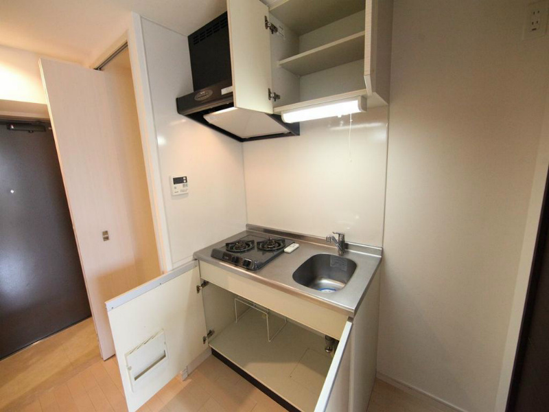 キッチン　システムキッチン（ガス2口）冷蔵庫・レンジ等ご用意できます