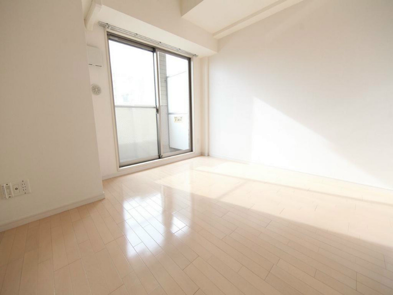 居室・リビング　洋室7.2帖　エアコン完備