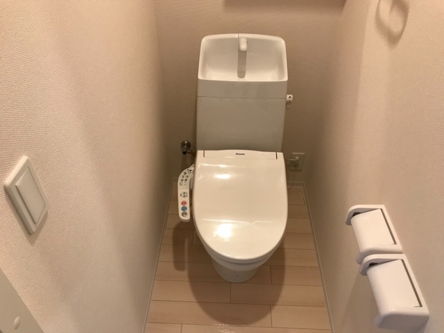 トイレ　シャワー付トイレ