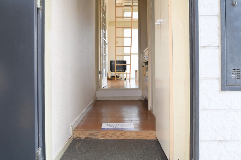 玄関　仕様・設備は現状と異なる場合有。現状優先