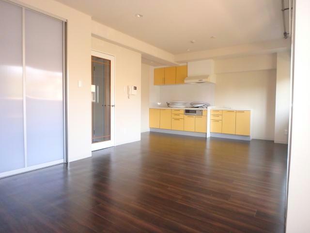 居室・リビング　208