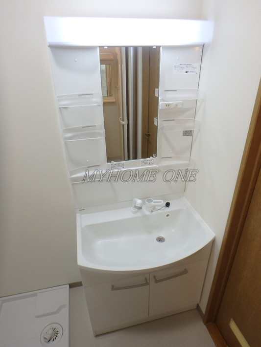 洗面設備　洗髪洗面化粧台