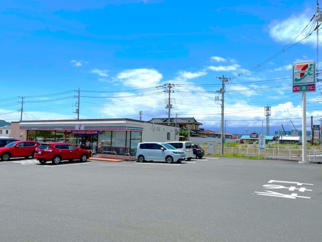 コンビニ　セブン－イレブン三島安久店（コンビニ）まで810m