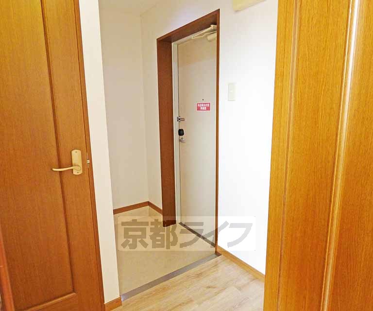 玄関　開放的な玄関です。