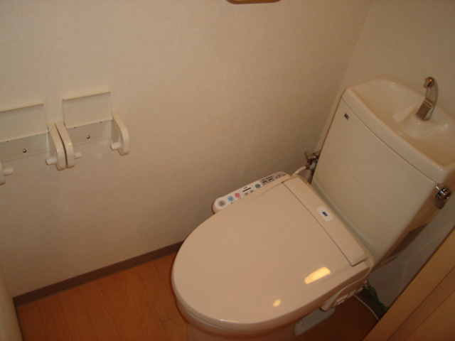 トイレ　ＷＣ(温水洗浄便座)