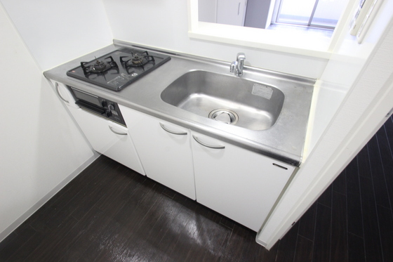 キッチン　※別部屋の写真です