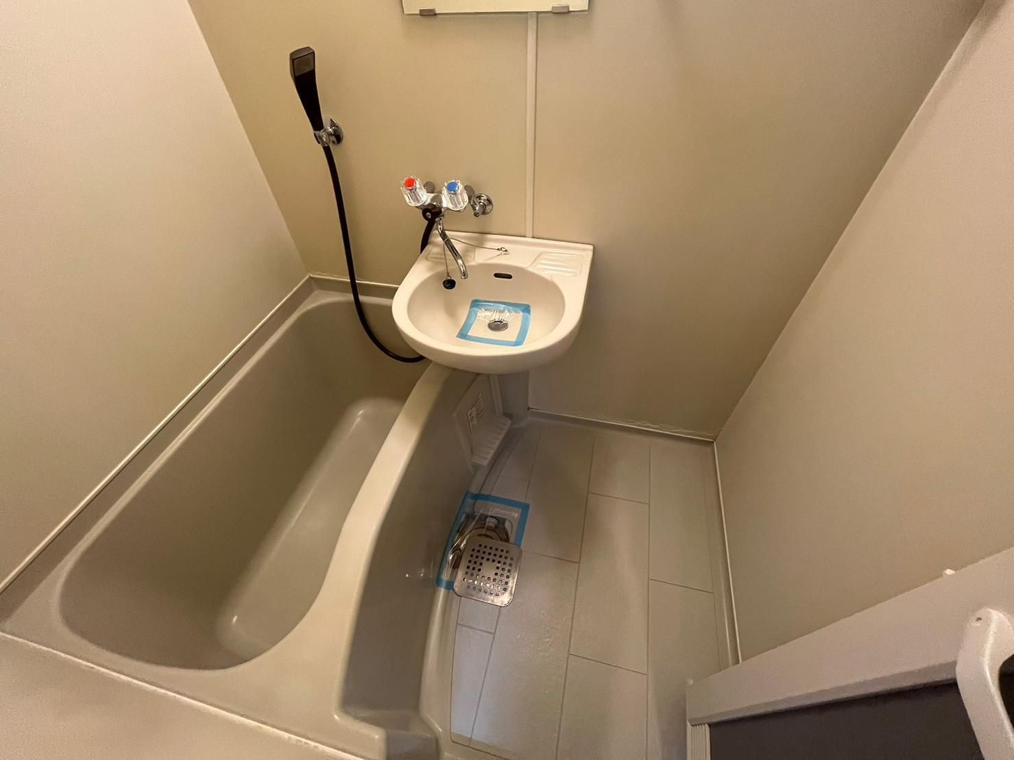 バス・シャワールーム