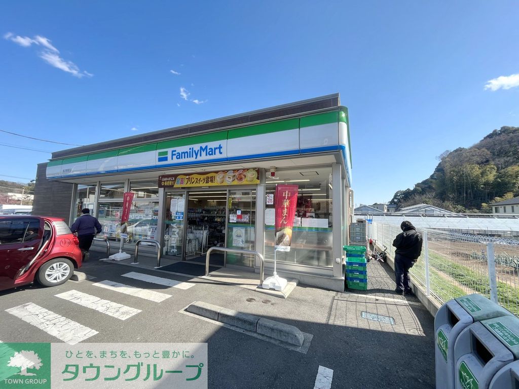 コンビニ　ファミリーマート 横浜舞岡町店（コンビニ）まで810m