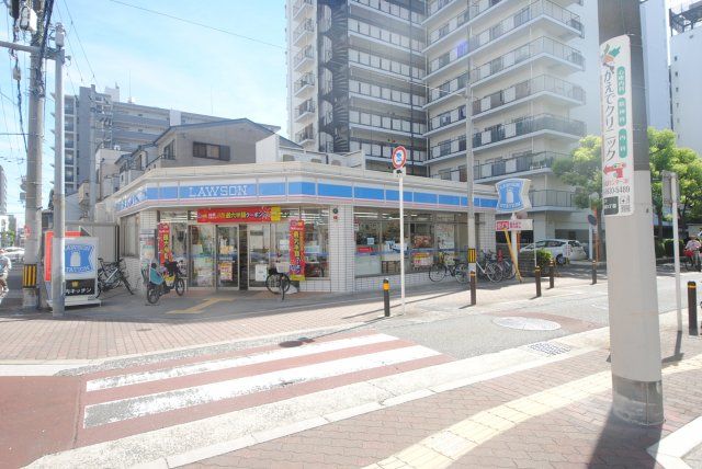 コンビニ　ローソン　城東中央店（コンビニ）まで296m
