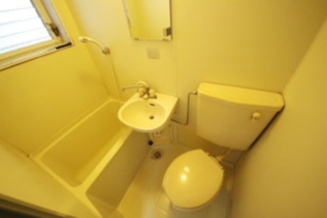 バス・シャワールーム　別部屋参考写真