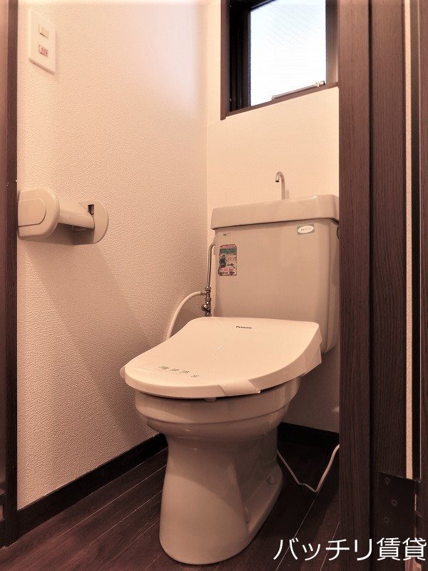 トイレ　※画像は同型イメージの為、現況を優先いたします。