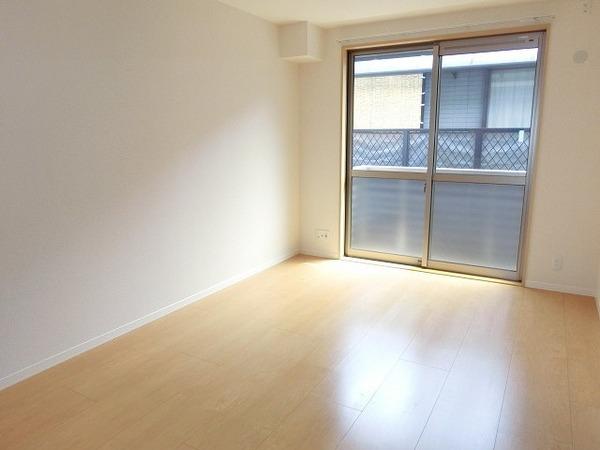 居室・リビング　広々としたリビング！