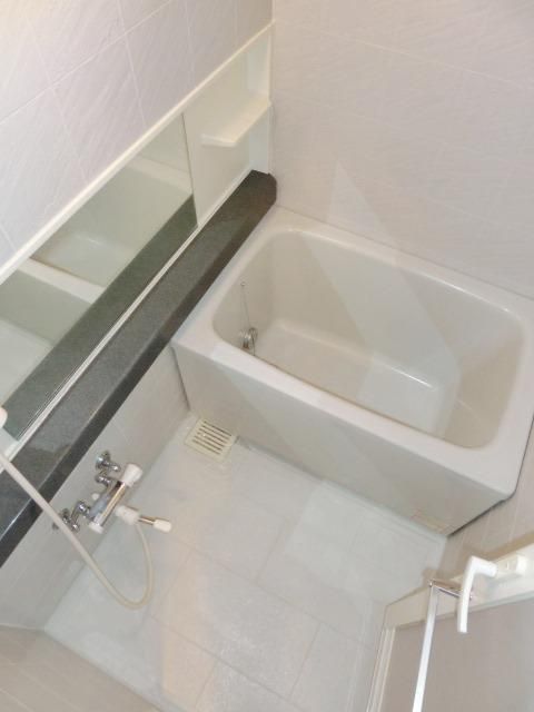 バス・シャワールーム　経済的な追い焚き