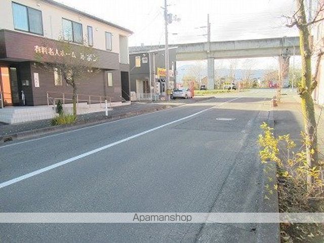 その他　周辺道路（その他）まで0m