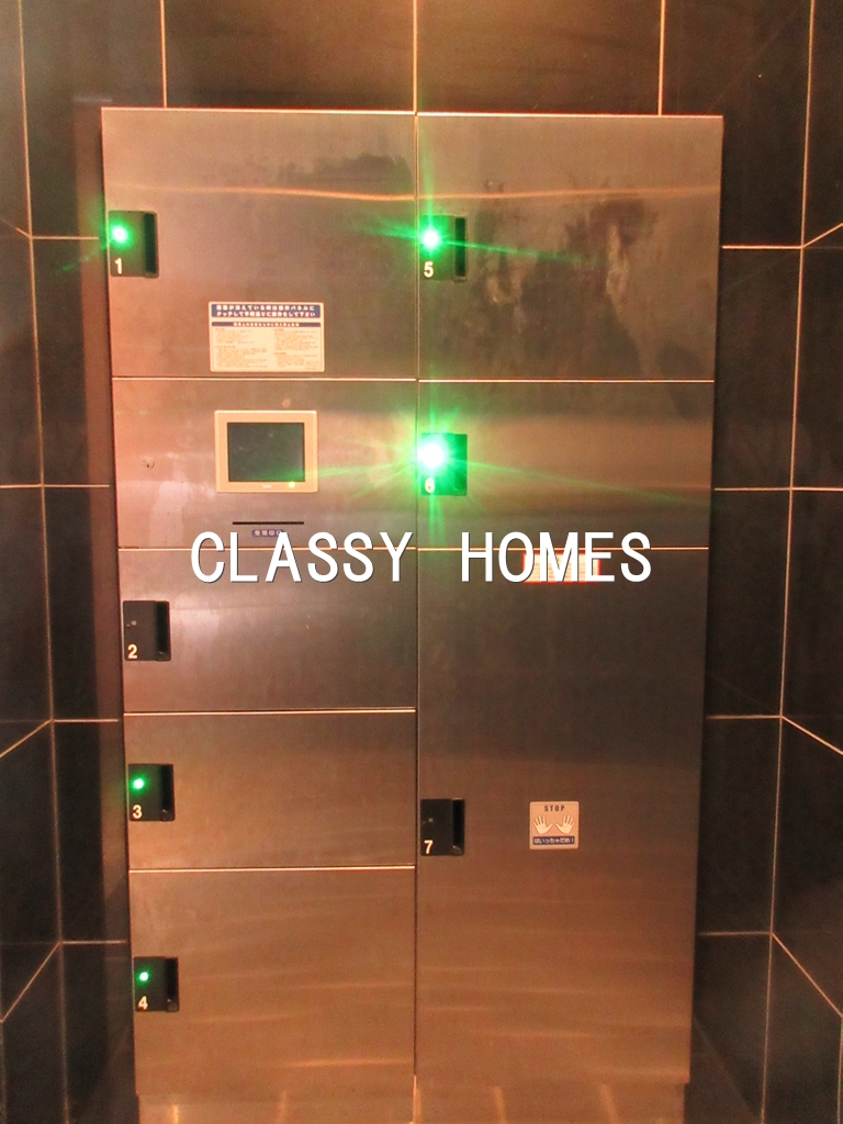 その他共有部分　2018年竣工　アンティエメゾン：宅配ボックス