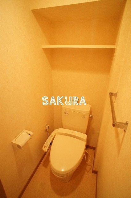 トイレ　嬉しい温水洗浄便座♪