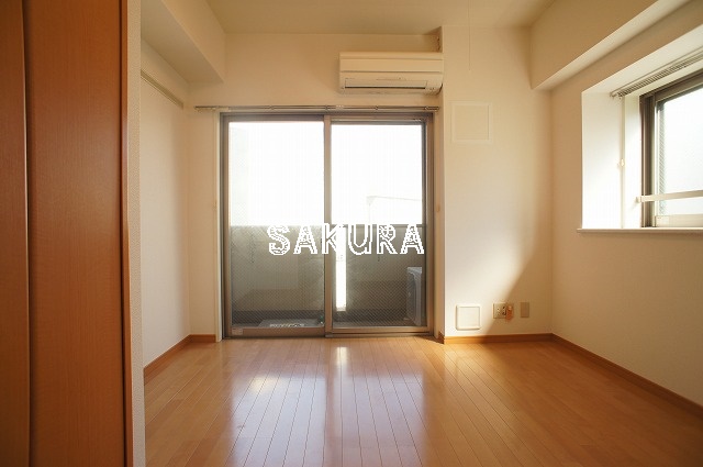 その他設備　室内エアコン付き♪