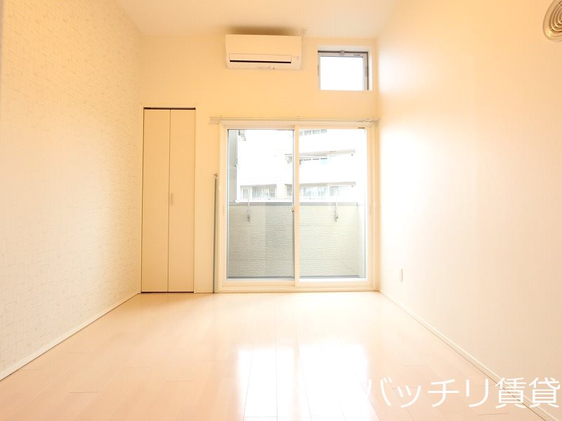 バルコニー　同型タイプの為、現状を優先致します。