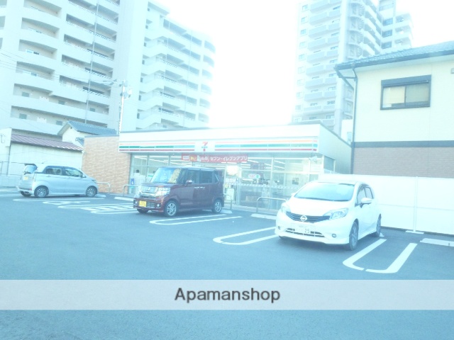 コンビニ　セブンイレブン（コンビニ）まで770m