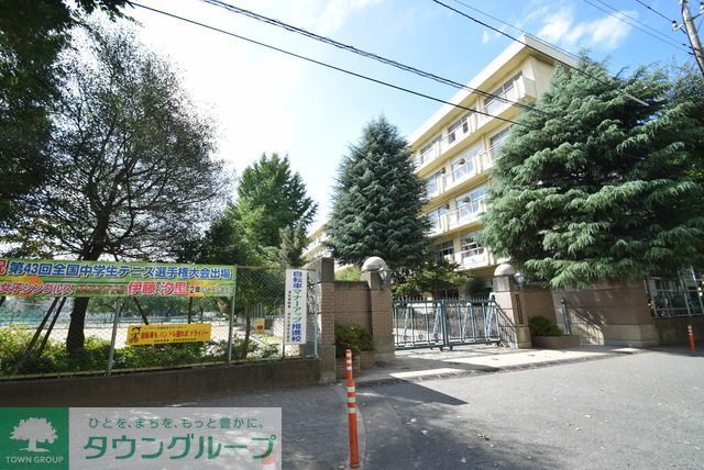 その他　常盤中学校（その他）まで870m