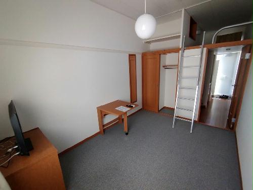 居室・リビング　1階はフローリング仕様です。