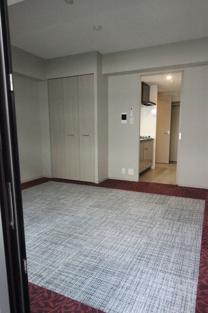 居室・リビング　同物件別号室