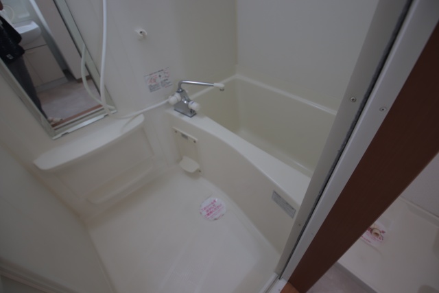 バス・シャワールーム　※別室の参考写真の為、現況優先です。
