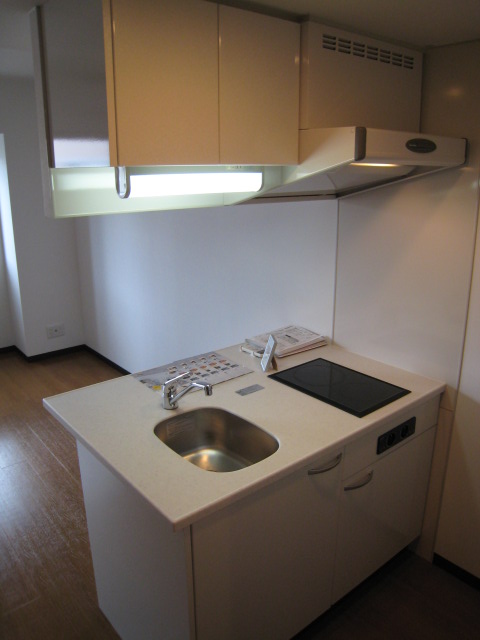 キッチン　2口電気コンロ設置済みのキッチンです。