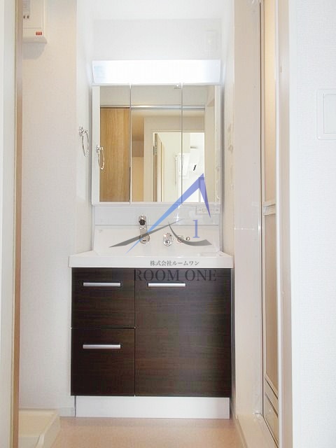 洗面設備　洗面台です。